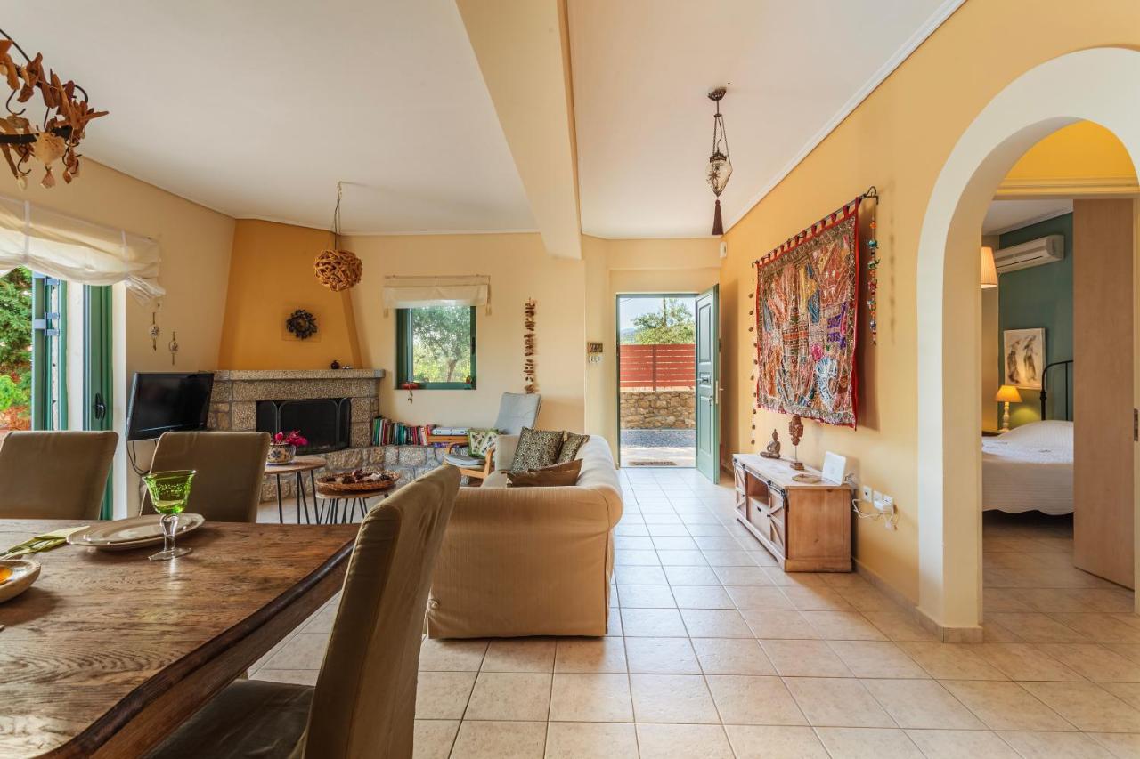 Lavender Garden Retreat - Secluded Seaside Getaway Apartment Kotronion  Bagian luar foto