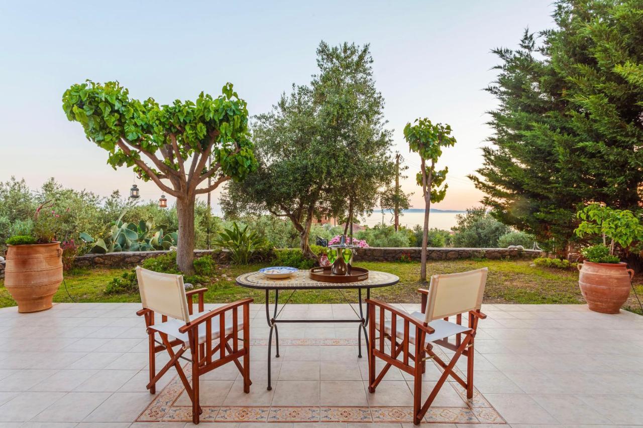 Lavender Garden Retreat - Secluded Seaside Getaway Apartment Kotronion  Bagian luar foto